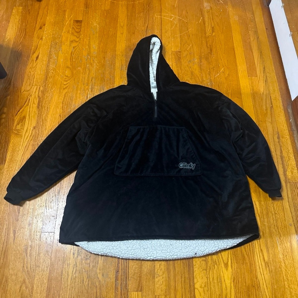 Black Comfy USA with fleece inside